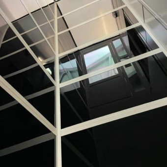 Window Film Type: Blackout Glossy