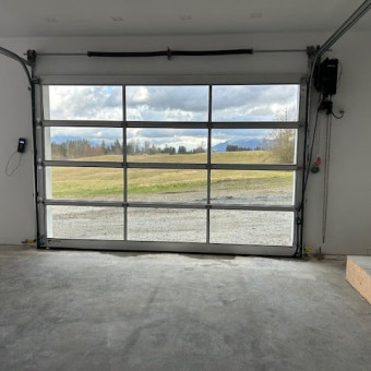 Window Film Type: LLumar DR-05